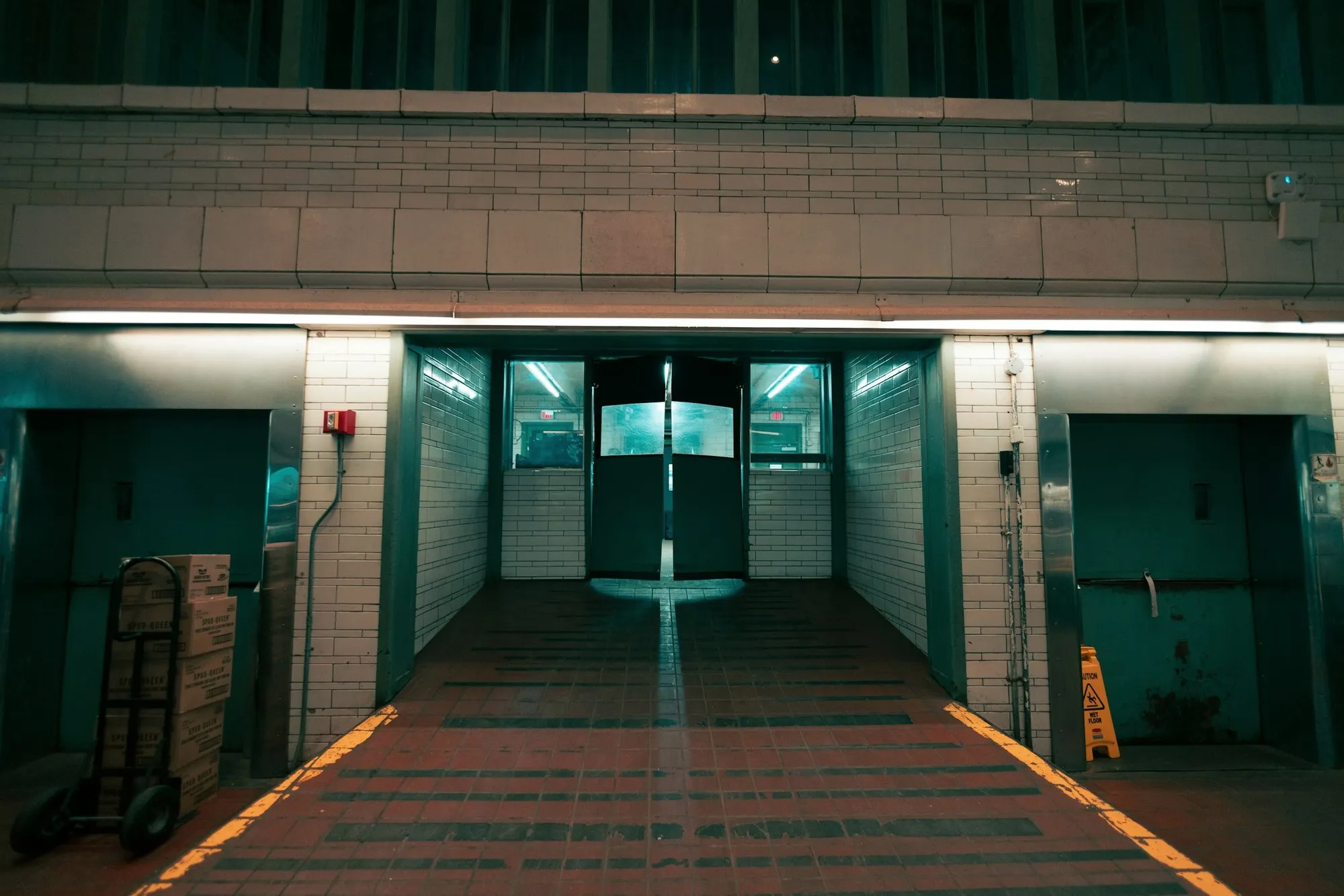 Loading corridor of a cold store with insulated doors either side